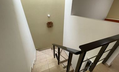 CASA AMUEBLADA EN RENTA EN CUMBRES DEL LAGO JURIQUILLA