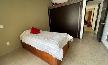 CASA AMUEBLADA EN RENTA EN CUMBRES DEL LAGO JURIQUILLA