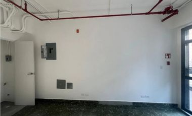 VENDO LOCAL COMERCIAL EN CASCO VIEJO