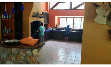 VENTA DE CASA EN PLAYA CORONADO, ES UNA GANGA!!