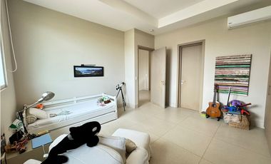 Venta de casa en Santa Maria, The Grove