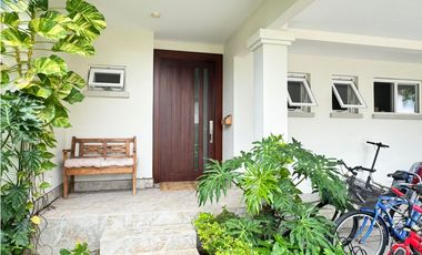 Venta de casa en Santa Maria, The Grove