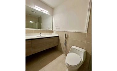 ALQUILER  APARTAMENTO OCEAN HOUSE LINEA BLANCA, VISTA AL MAR