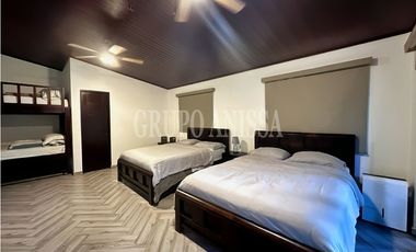 Se Vende Hermosa Casa en Zona Alta, Altos del Maria