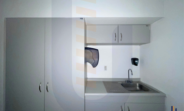 Local comercial en renta - 148 m2 - Sobre Calz. De la Viga