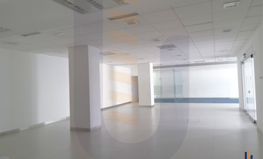 Local comercial en renta - 637 m2 - Sobre Av. Ermita Iztapalapa