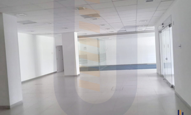 Local comercial en renta - 637 m2 - Sobre Av. Ermita Iztapalapa