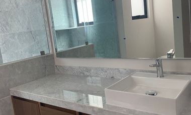 Departamento en Renta con Balcón, Tecamachalco, Huixquilucan