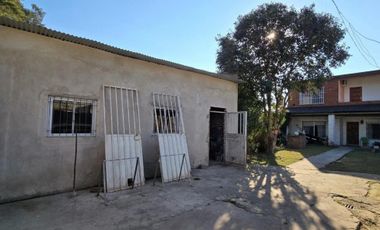 VENTA DE CASA 4 AMBIENTES EN EZEIZA - LOTE DE 505 M² - COCHERA - FONDO LIBRE