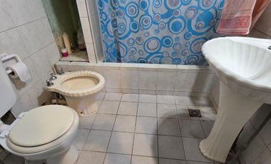 VENTA DE CASA 4 AMBIENTES EN EZEIZA - LOTE DE 505 M² - COCHERA - FONDO LIBRE