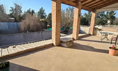 VENTA DE CASA 4 AMBIENTES EN EZEIZA - LOTE DE 505 M² - COCHERA - FONDO LIBRE