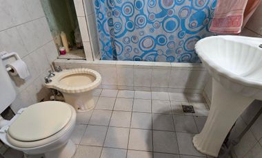 VENTA DE CASA 4 AMBIENTES EN EZEIZA - LOTE DE 505 M² - COCHERA - FONDO LIBRE