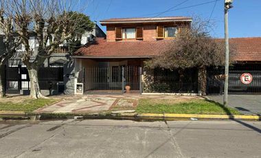 Chalet en venta en Temperley Este