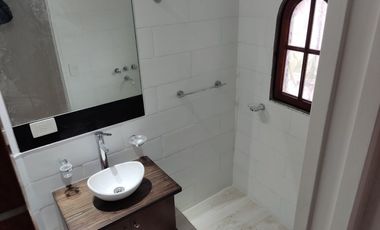 Casa PH en venta en Moron Centro