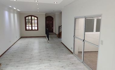 Casa PH en venta en Moron Centro