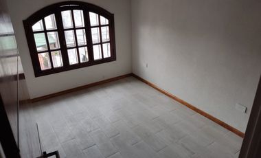Casa PH en venta en Moron Centro