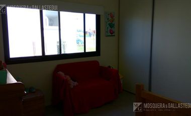 Impecable casa al agua en San Benito! Alquiler temporario