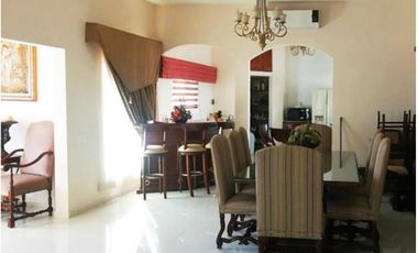 Hermosa Residencia en El Campo de Golf Ciudad del Sol, en Allende.