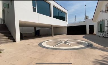 Increíble Casa en Veredalta de 2,342 m2 de Terreno.