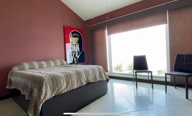 Increíble Casa en Veredalta de 2,342 m2 de Terreno.