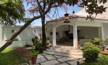 Increíble Casa en Veredalta de 2,342 m2 de Terreno.