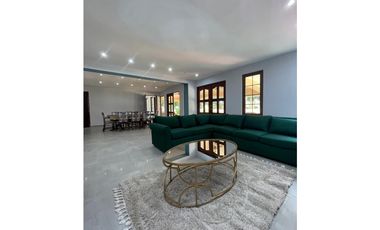 Alquiler de casa Ph camino de cruces remodelada con piscina