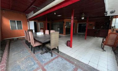 ALQUILER DE CASA COMERCIAL OBARRIO 10 RECAMARAS