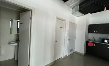 VENTA  OFICINA CALLE 50  F&F TOWER REVOLUTION (TORNILLO)