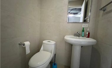 VENTA  OFICINA CALLE 50  F&F TOWER REVOLUTION (TORNILLO)