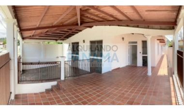 VENTA DE CASA EN BRISAS DEL GOLF