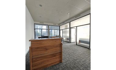 SEA CONFIABLE ALQUILA OFICINA EN EDIFICIO HABITATS PLAZA