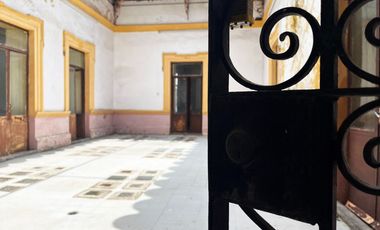 Casa en venta en el Centro de Puebla ¡Casona a sólo 4 calles del ZÓCALO de Puebla!