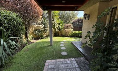 Casa en Arriendo en Excelente ubicación!! En Condominio!!