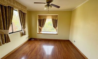 Casa en Arriendo en Excelente ubicación!! En Condominio!!