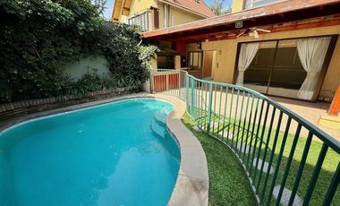 Casa en Arriendo en Excelente ubicación!! En Condominio!!