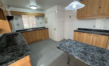 Casa en Arriendo en Excelente ubicación!! En Condominio!!