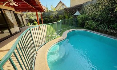 Casa en Arriendo en Excelente ubicación!! En Condominio!!