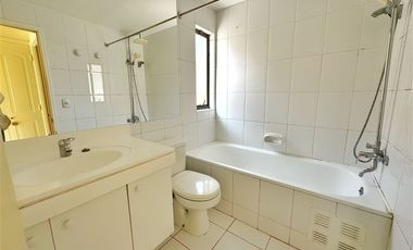 Casa en Arriendo en Excelente ubicación!! En Condominio!!