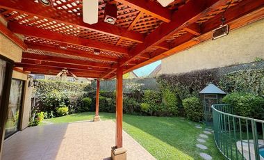 Casa en Arriendo en Excelente ubicación!! En Condominio!!