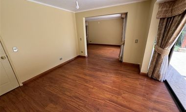Casa en Arriendo en Excelente ubicación!! En Condominio!!