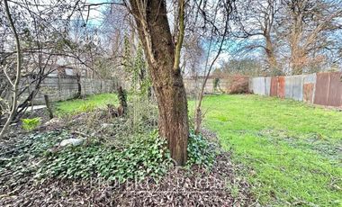 Linda casa antigua en sector comercial