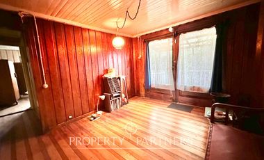 Linda casa antigua en sector comercial