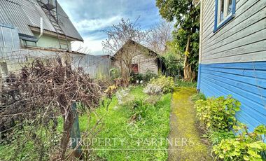 Linda casa antigua en sector comercial