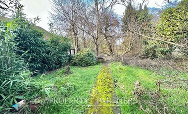 Linda casa antigua en sector comercial