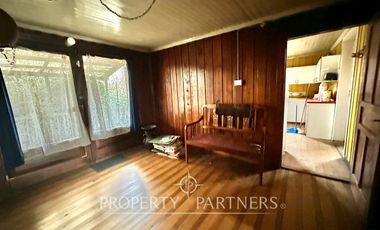 Linda casa antigua en sector comercial