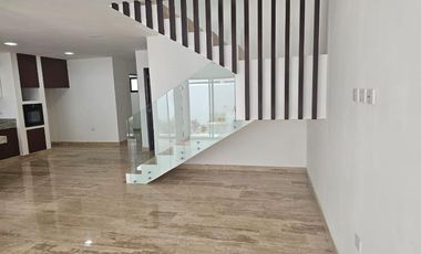CASA EN VENTA EN RESIDENCIAL RIO CUMBRES CANCUN 4 RECAMARAS COLDWELL BANKER PUNTA SUR