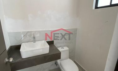 CASA EN PREVENTA AL ORIENTE CON ACABADOS DE LUJO Y CERCANÍA A PRINCIPALES PLAZAS COMERCIALES