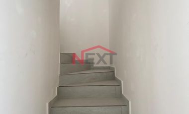 CASA EN PREVENTA AL ORIENTE CON ACABADOS DE LUJO Y CERCANÍA A PRINCIPALES PLAZAS COMERCIALES