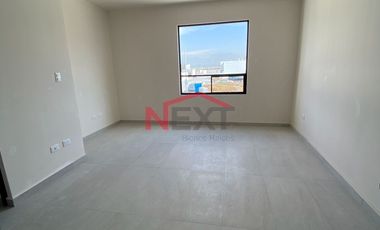 CASA EN PREVENTA AL ORIENTE CON ACABADOS DE LUJO Y CERCANÍA A PRINCIPALES PLAZAS COMERCIALES