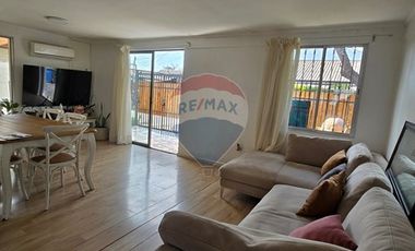 Acogedora Casa Familiar en Trinidad, La Florida